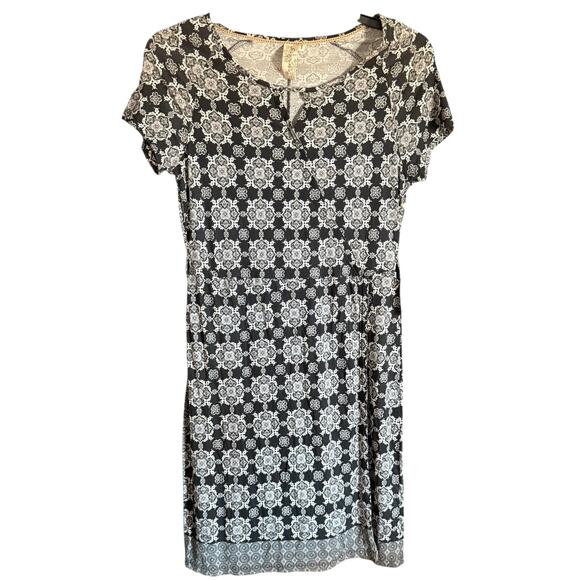 NWT Adventura Dress Black & White w/ Belt Size Small, from Scheels - Picture 1 of 9